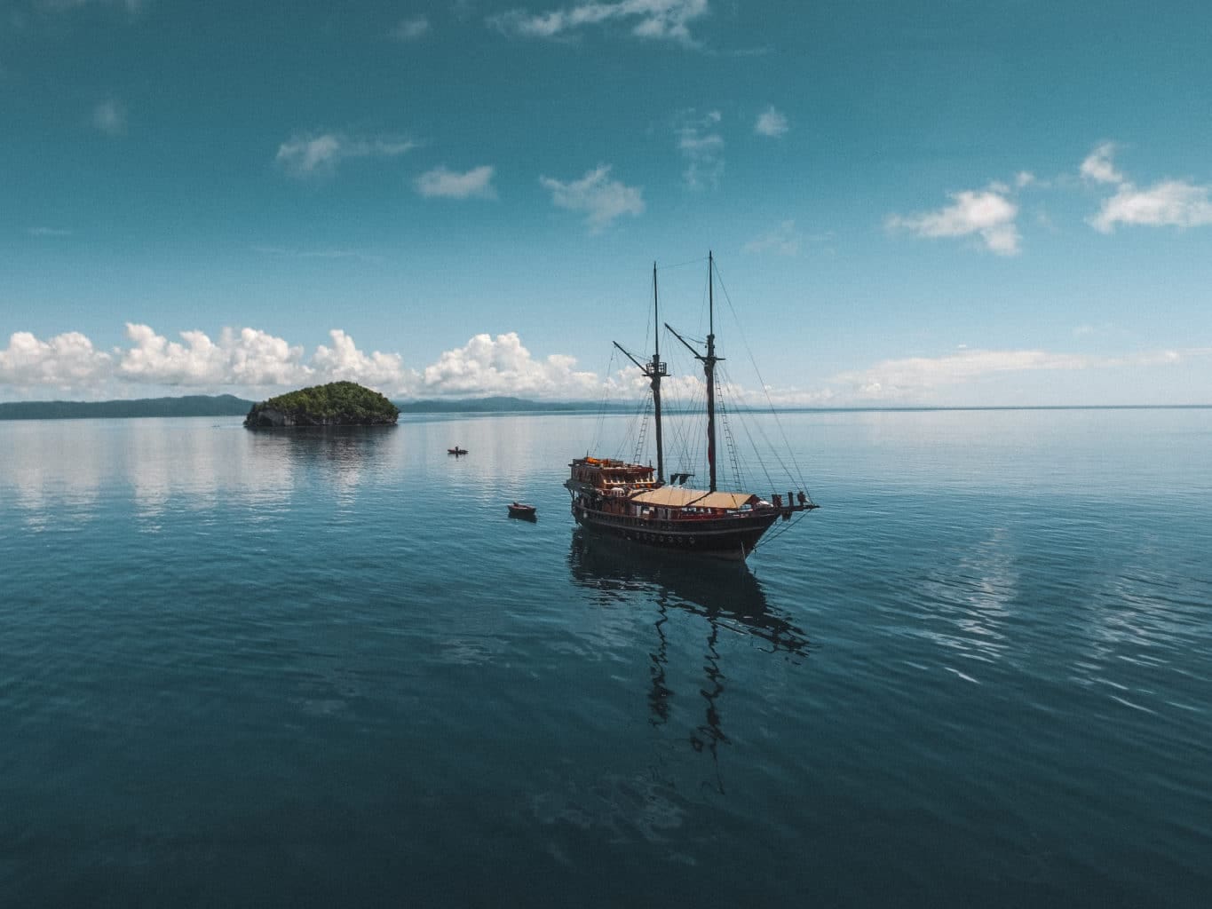Our Luxury Liveaboard Diving Cruise | Calico Jack