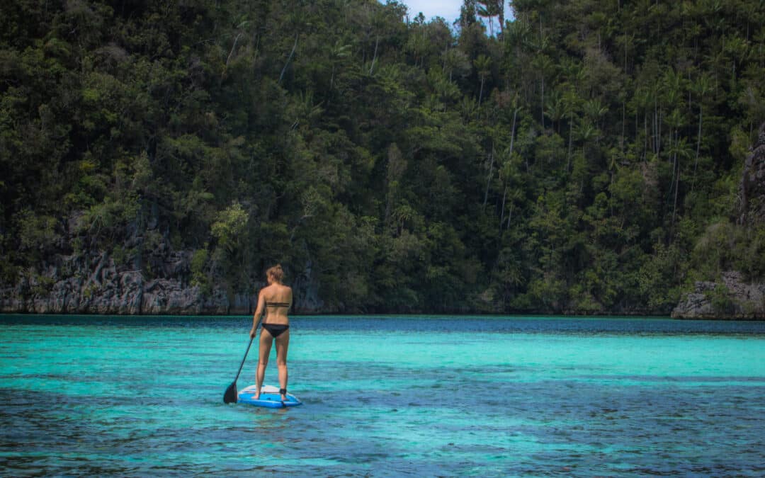 Liveaboard Traveling in Raja Ampat for Solo Travelers