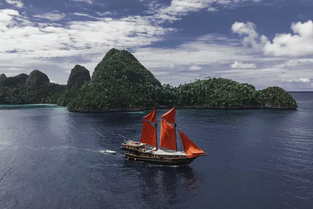 Raja Ampat dive Liveaboard