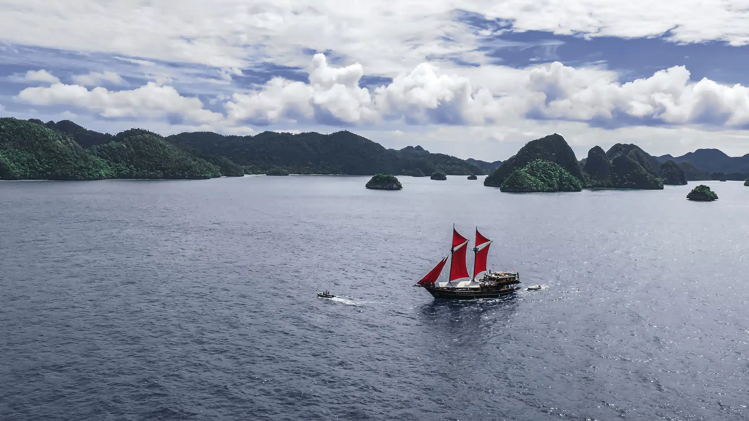 Sailing on Raja Ampat